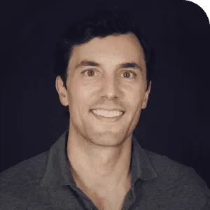 Chris Headshot